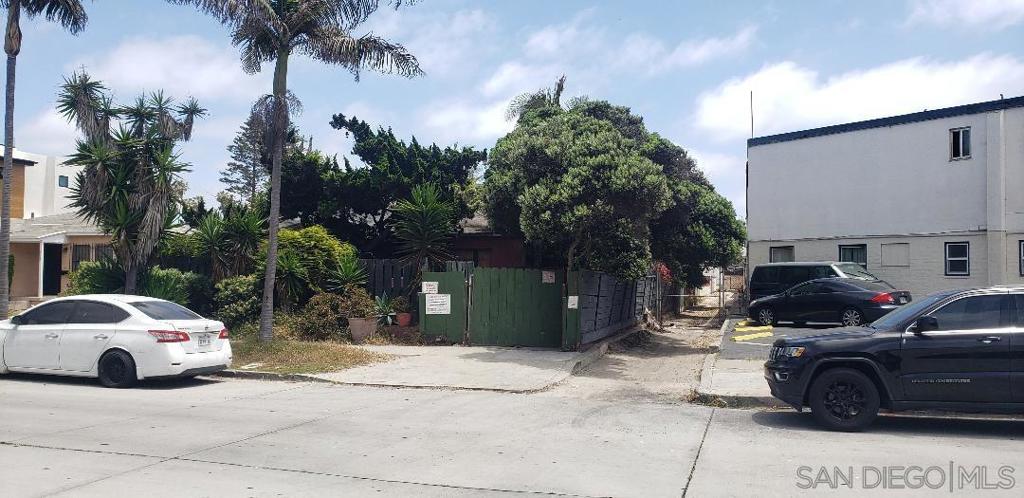 815 Reed Avenue