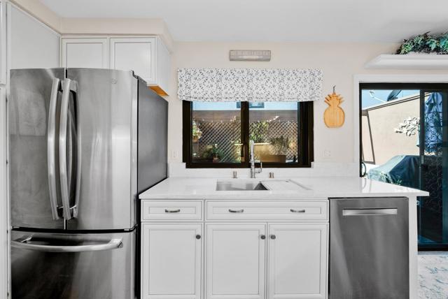 2253 Caminito Pescado, Ocean Beach (San Diego) CA: https://media.crmls.org/mediaz/c5935dc0-c1be-4519-a1bf-9a7418b3b889.jpg