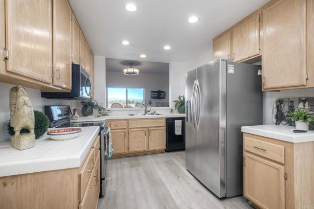 Detail Gallery Image 15 of 37 For 1560 Caminito Aguar, San Marcos,  CA 92078 - 2 Beds | 2 Baths