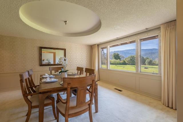 10 Ring Lane, Carmel Valley CA: https://media.crmls.org/mediaz/c5939d49-db75-4b23-b68c-7c16b273483c.jpg