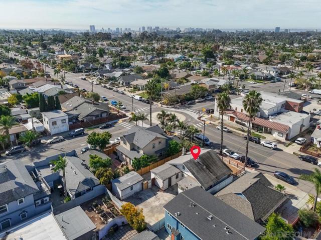 3711 29th St, San Diego CA: https://media.crmls.org/mediaz/c593c4aa-00ae-4eb0-ae7a-d770167405ad.jpg