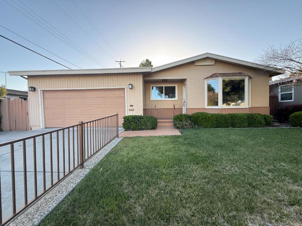 705 Santa Rita Street
