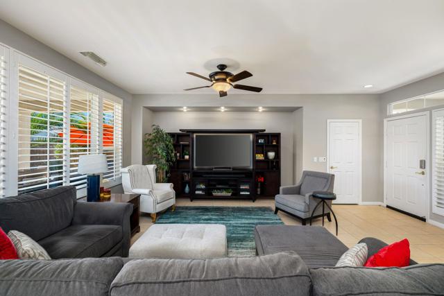 81297 Golden Barrel Way, La Quinta CA: https://media.crmls.org/mediaz/c594d911-3b59-4777-aaf9-504adb6a1cf7.jpg