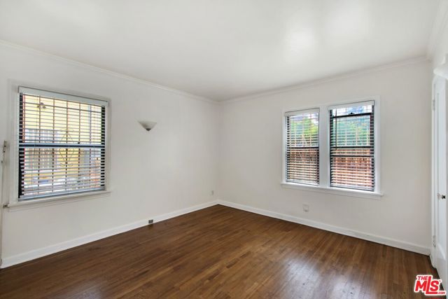 1558 Ellsmere Avenue, Los Angeles CA: https://media.crmls.org/mediaz/c5958fa1-274b-4268-b696-d98b8932461e.jpg