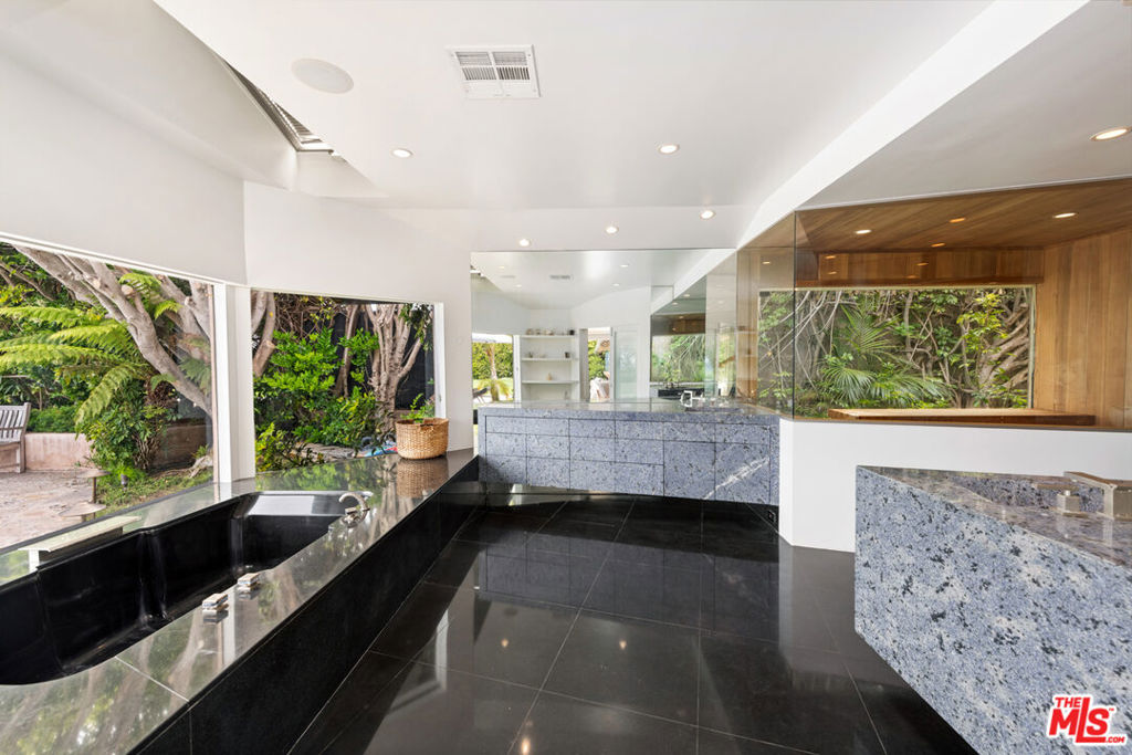MLS #26638167 image #32