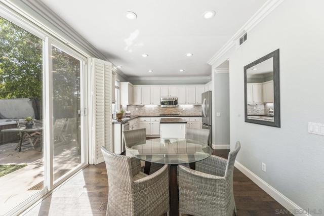 11225 Corte Isabelino, San Diego CA: https://media.crmls.org/mediaz/c5992e77-5e0f-4ab7-b2a7-e3a5e48817e5.jpg
