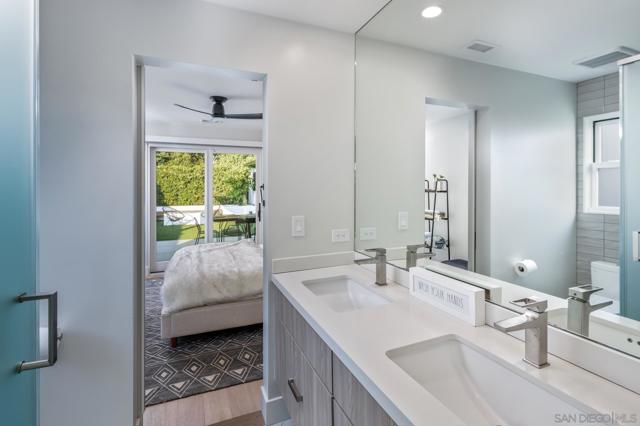 1303 Hermes Ave, Encinitas CA: https://media.crmls.org/mediaz/c599a17d-2f1b-4e38-8582-c404795f9dd1.jpg