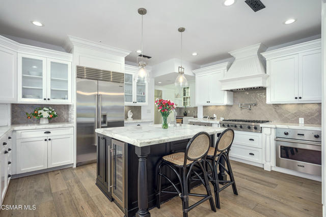 508 W Stafford Road, Thousand Oaks CA: https://media.crmls.org/mediaz/c59a426a-c007-4a4b-acb3-c57f3bb21698.jpg