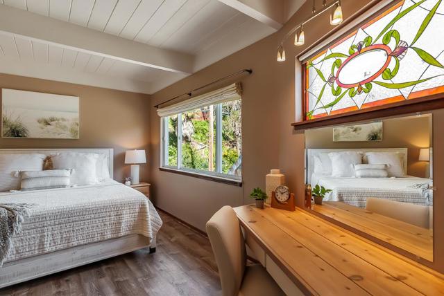 249 Spreckels Drive, Aptos CA: https://media.crmls.org/mediaz/c59b05b0-c86e-4bbf-a1c6-44f1f3a1e511.jpg