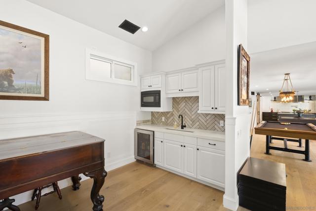 14224 Harrow Place, Poway CA: https://media.crmls.org/mediaz/c59b1e91-1133-41b9-8593-886e4cde6613.jpg