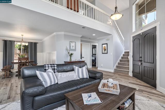 2057 Rapallo Way, Bay Point CA: https://media.crmls.org/mediaz/c59b39ce-779d-4422-ac23-17e49f434f92.jpg