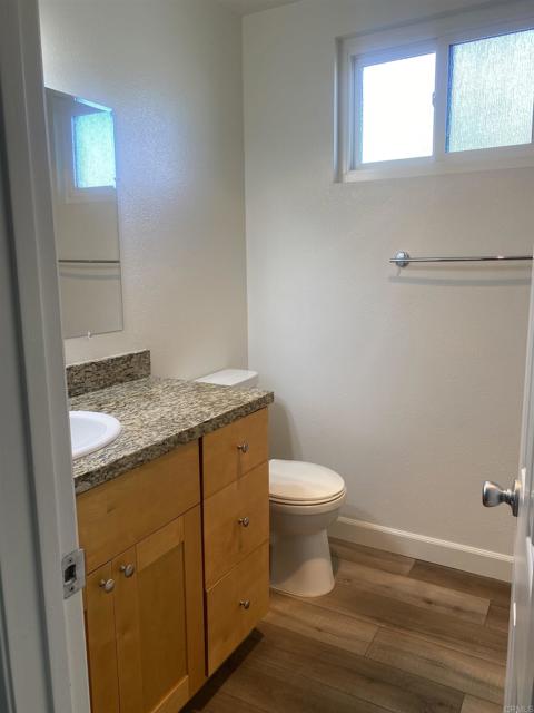 Image 12 of 18 For 2088 Montgomery Avenue J