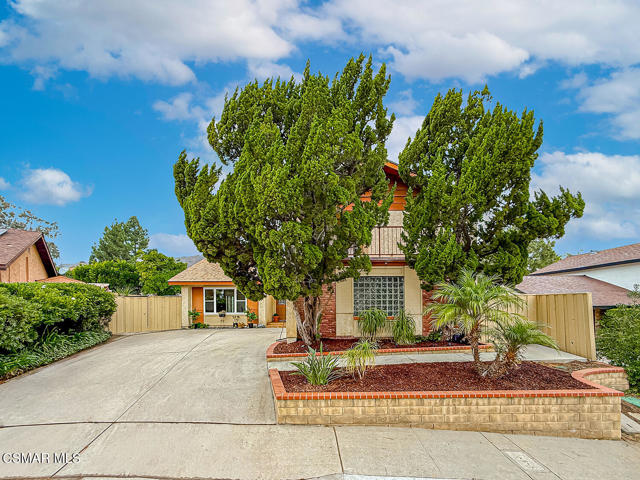 3307 Rainbow Creek Circle, Thousand Oaks CA: https://media.crmls.org/mediaz/c59c0950-7d93-4474-ab55-b72aa9a70a56.jpg