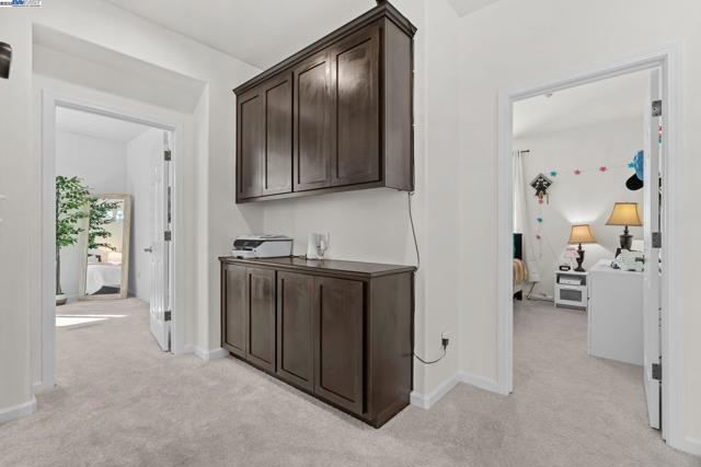 663 Falling Star Drive, Martinez CA: https://media.crmls.org/mediaz/c59c2c4b-3aa3-4b69-8441-d0cae4a0a4a1.jpg