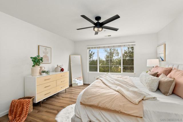 1625 Magnolia Circle, Vista CA: https://media.crmls.org/mediaz/c59c79e0-d6d5-474c-b80f-d3a8ffc38905.jpg