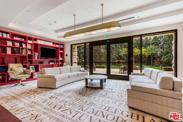 1 W Century Drive, Los Angeles CA: https://media.crmls.org/mediaz/c59e0326-1c87-4e31-8e32-ceb64bc7c71d.jpg