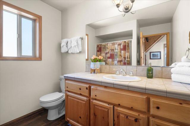 1351 Balsam Drive, Big Bear CA: https://media.crmls.org/mediaz/c59e84a6-fc71-4b14-bc27-fcdf44008e21.jpg