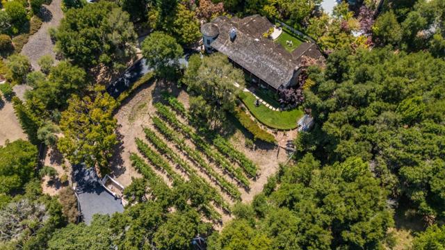 11510 Summit Wood Road, Los Altos Hills CA: https://media.crmls.org/mediaz/c59ead9e-4f99-42a3-b9b5-b151be1f44f7.jpg