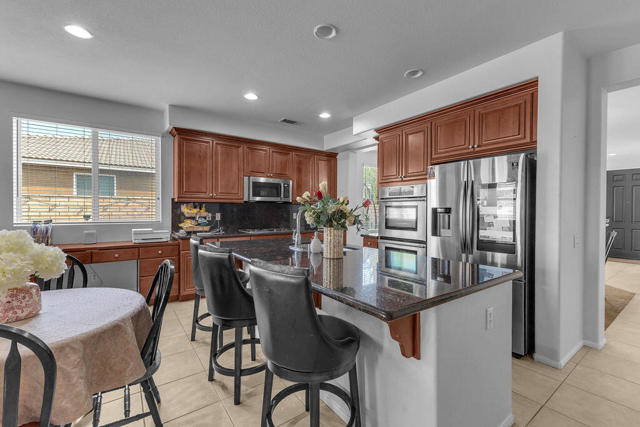 Image 11 of 67 For 37411 Bosley Street