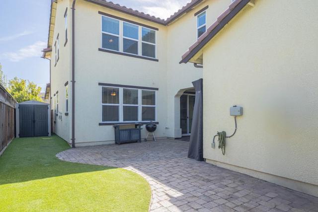 13713 Sherman Boulevard, Marina CA: https://media.crmls.org/mediaz/c5a05c25-ca1a-4c25-8058-55450aca748b.jpg