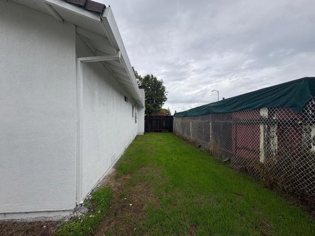 6042 Coad Lane, Riverbank CA: https://media.crmls.org/mediaz/c5a24c56-8af2-42fa-9520-58a8446fa057.jpg