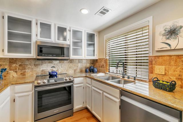 2712 Buena View Court, San Jose CA: https://media.crmls.org/mediaz/c5a25afa-4f7b-48ba-b321-2187ed19f1ab.jpg