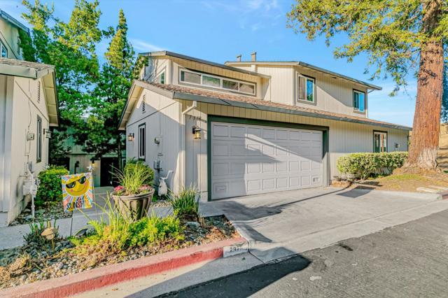 7378 Tulare Hill Drive, San Jose CA: https://media.crmls.org/mediaz/c5a42cac-6292-4dc7-89fc-acc16d67ad2b.jpg