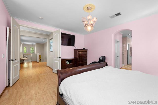 1175 SANTA OLIVIA RD, Chula Vista CA: https://media.crmls.org/mediaz/c5a43acf-10a1-464c-a918-4a954cad0846.jpg