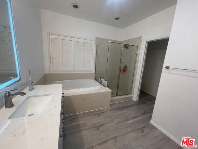 9009 S Calvin Way, Inglewood CA: https://media.crmls.org/mediaz/c5a43af1-96c3-4993-91a4-4d522e4a4639.jpg