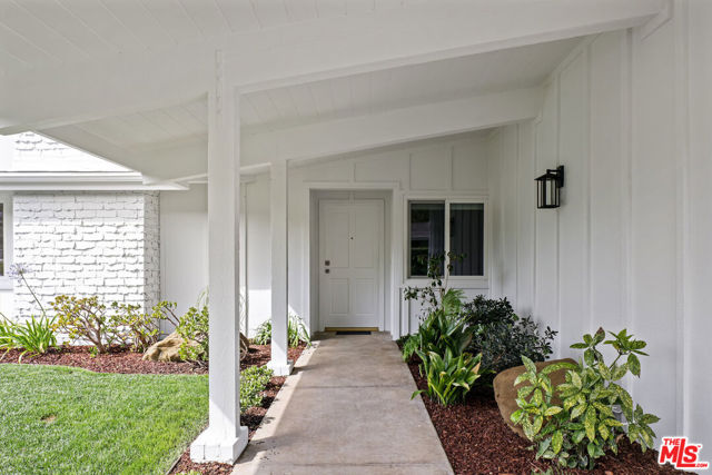 Drew Fenton | 1279 El Hito Circle Pacific Palisades CA | MLS: 7358476