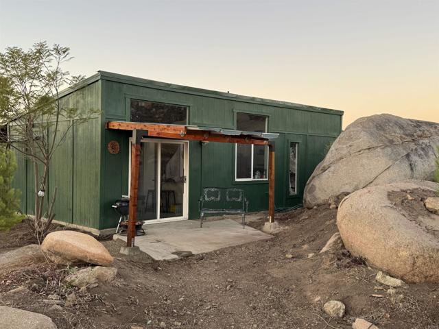 Detail Gallery Image 2 of 63 For 2494 Donnil Lane, Fallbrook,  CA 92028 - 3 Beds | 2 Baths