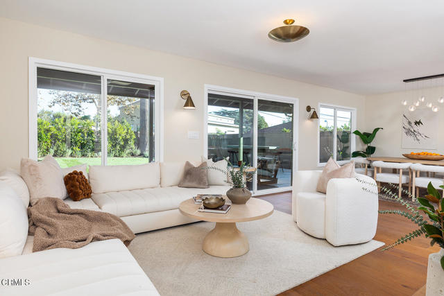 Detail Gallery Image 7 of 37 For 2650 Catherine Rd, Altadena,  CA 91001 - 3 Beds | 2 Baths