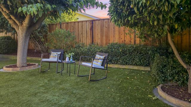 940 Kennard Way, Sunnyvale CA: https://media.crmls.org/mediaz/c5a7ecc4-b2bf-415f-8548-460df8b73d4f.jpg