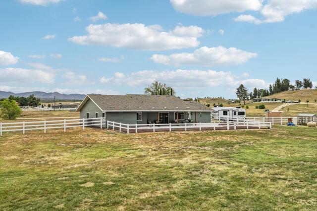 Image 41 of 61 For 41879 Indian Hill Trail