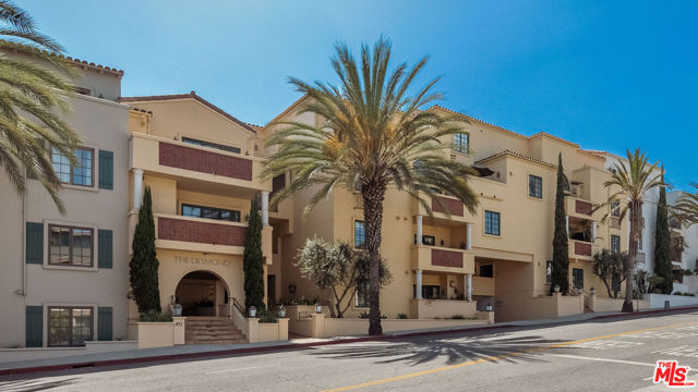 851 North San Vicente Boulevard, 304 photo 1