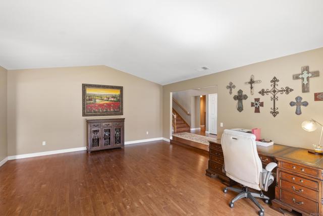 Detail Gallery Image 10 of 63 For 13658 Sage Mountain Lane, Jamul,  CA 91935 - 4 Beds | 3 Baths