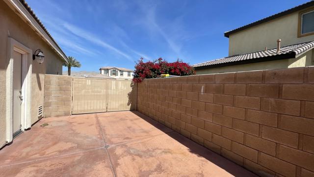 82549 Tivoli Court, Indio CA: https://media.crmls.org/mediaz/c5a8c6f2-daa9-4d23-8ce9-82e6bc568658.jpg