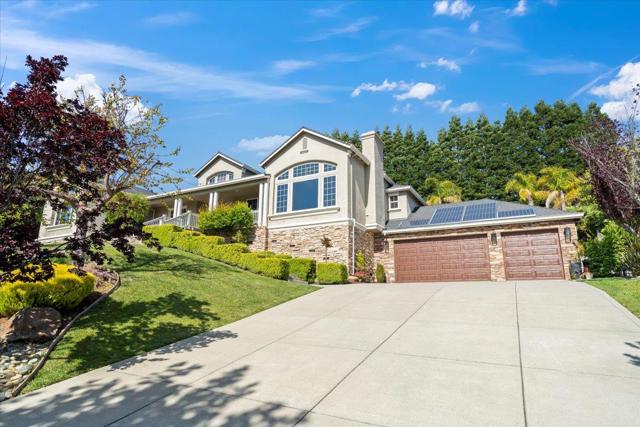 2380 Sunflower Circle, Gilroy CA: https://media.crmls.org/mediaz/c5a9206d-58ce-4867-bcf1-ce2c2972c058.jpg