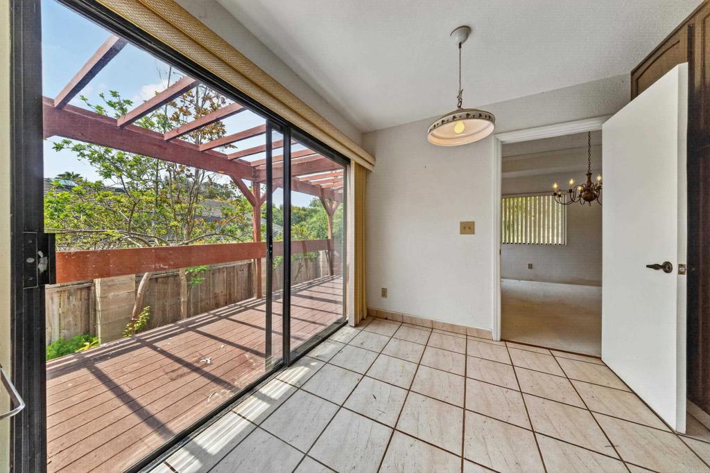 245 Loma Corta Drive - photo 18