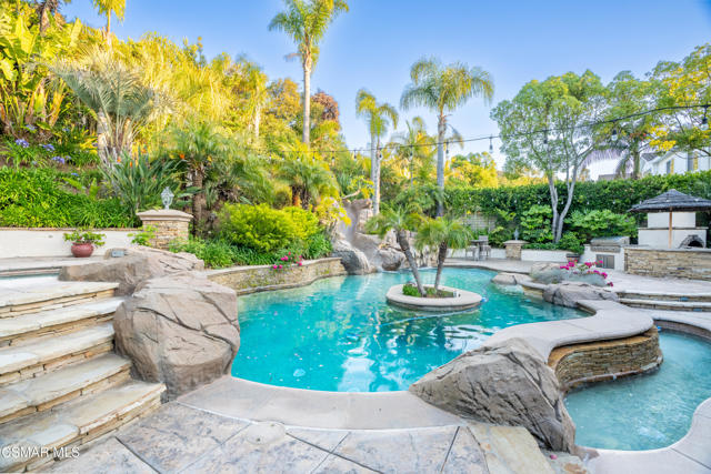 5302 Via Jacinto, Newbury Park CA: https://media.crmls.org/mediaz/c5aa1695-10d7-4133-8e17-7e63434b7df6.jpg