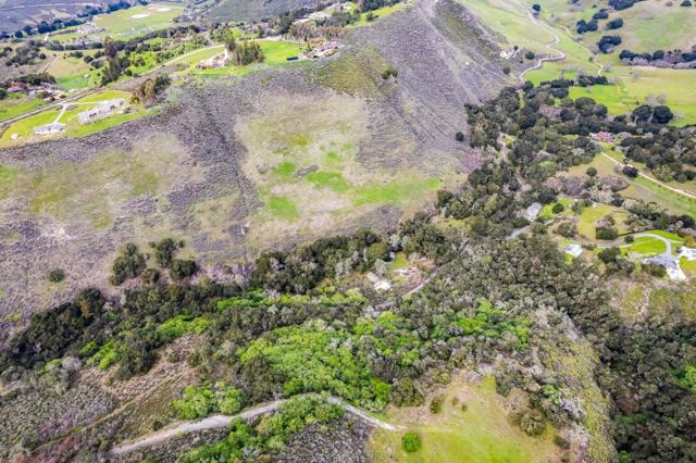 28750 Underwood Road, Salinas CA: https://media.crmls.org/mediaz/c5aaea46-8ca8-43b4-be83-c27f3390da46.jpg