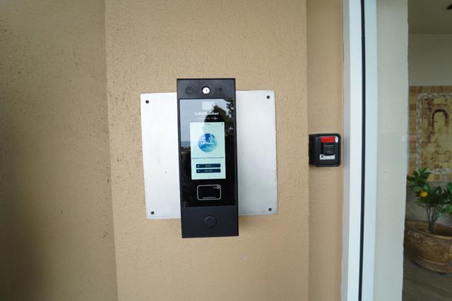 416 Portofino Drive, San Carlos CA: https://media.crmls.org/mediaz/c5abdce2-c773-4bfc-8858-6c9e751da962.jpg