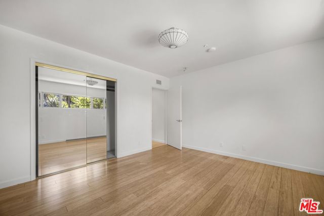 3133 Barbydell Drive, Los Angeles CA: https://media.crmls.org/mediaz/c5ac0a0d-d717-439b-afb3-380f9abac482.jpg