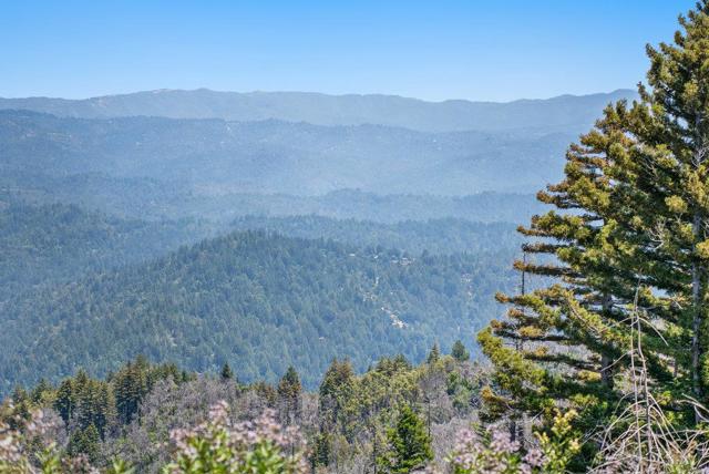 150 Braemoor Drive, Santa Cruz CA: https://media.crmls.org/mediaz/c5ac2f8a-b1e9-4297-a696-cbbc5a263239.jpg