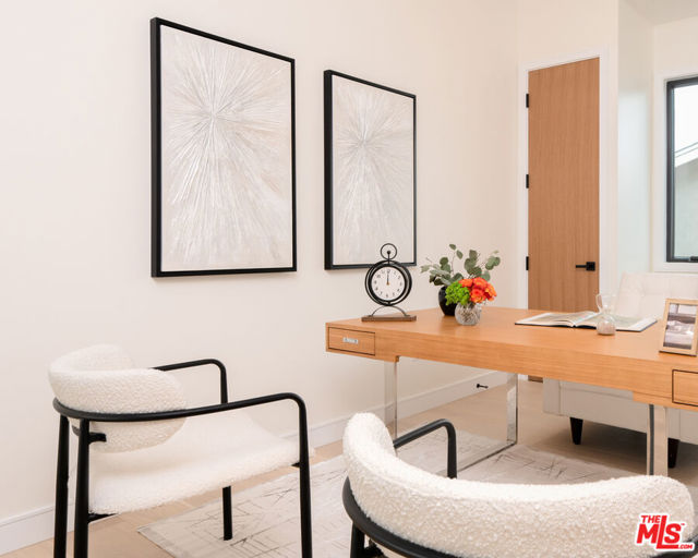 461 Chabela Drive, Manhattan Beach CA: https://media.crmls.org/mediaz/c5ac5368-f59a-4ff4-ae1e-4ca9af82900f.jpg