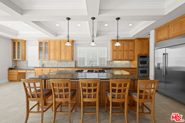 1756 Ruhland Avenue, Manhattan Beach CA: https://media.crmls.org/mediaz/c5acc3e5-df24-4186-89e6-0b0e82915db0.jpg