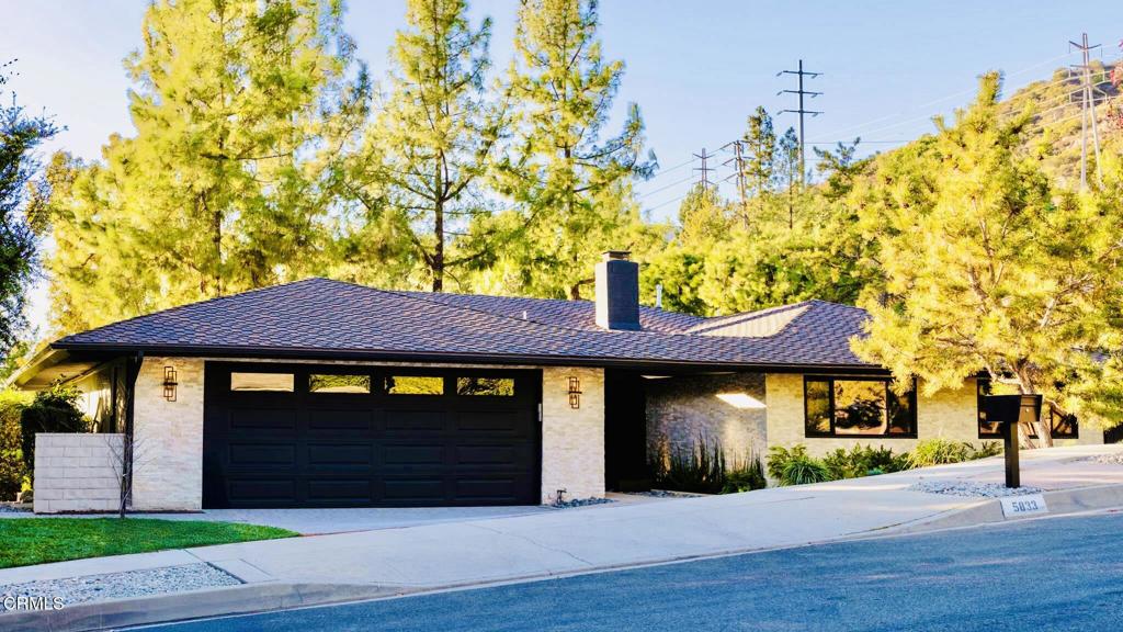 5833 Briartree Drive