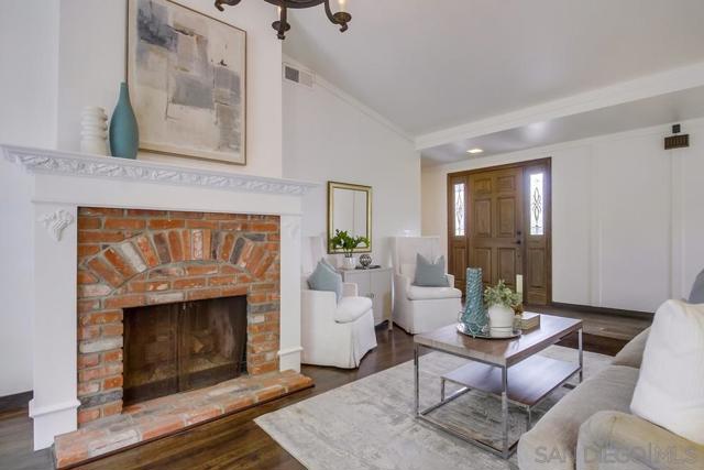 3886 Santa Cruz, San Diego CA: https://media.crmls.org/mediaz/c5ad6f4d-b913-421e-9102-7b49f2ce607f.jpg