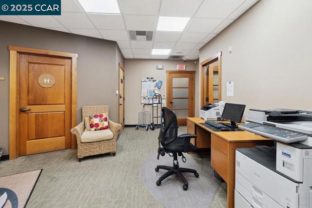 1315 Alma Ave, Walnut Creek CA: https://media.crmls.org/mediaz/c5ae5178-603b-4dda-9ab4-2587ea817943.jpg