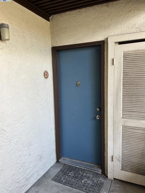 Image 4 of 26 For 2800 Laguna Cir  D